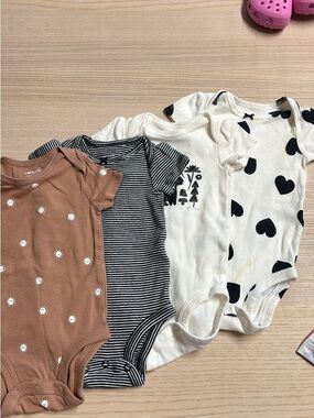 Carter's Baby One-Piece Bodysuit Set - Brown, Black, Cream, Ivory Hearts